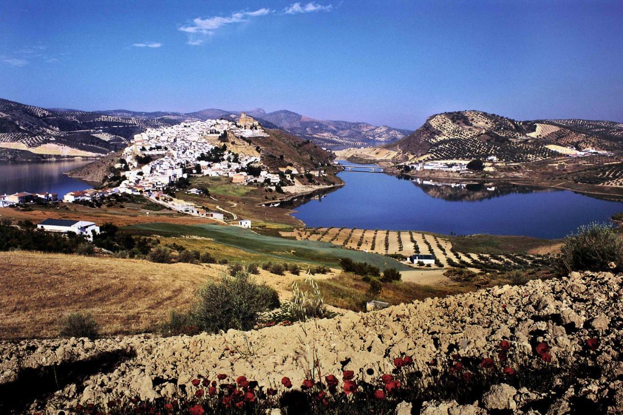 فيلا La Vesanilla Iznájar المظهر الخارجي الصورة
